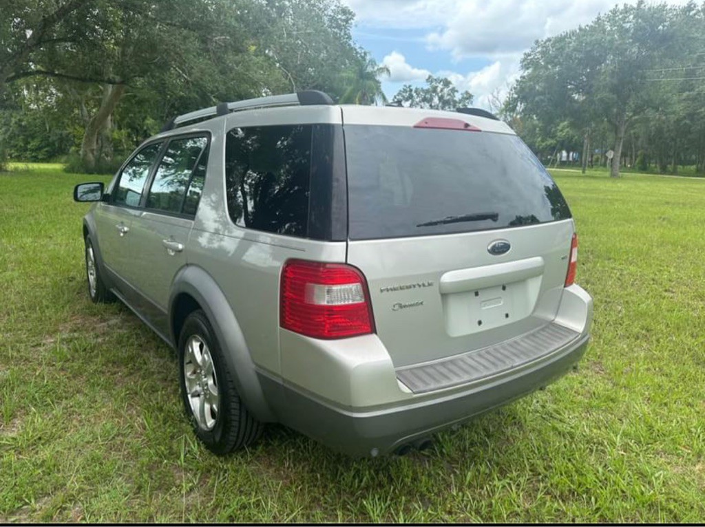 2007 Ford Freestyle Image 4