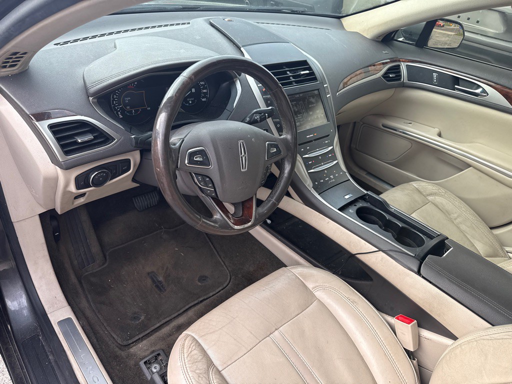 2016 Lincoln MKZ Image 9