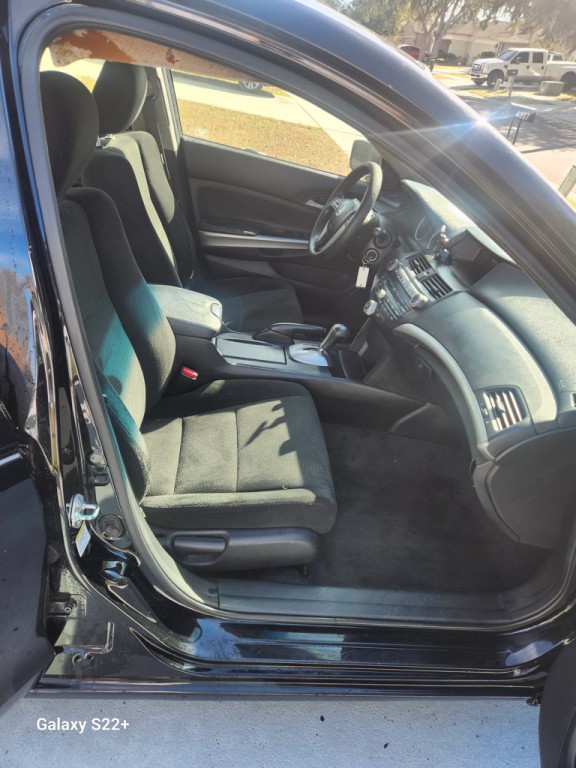 2010 Honda Accord Image 13