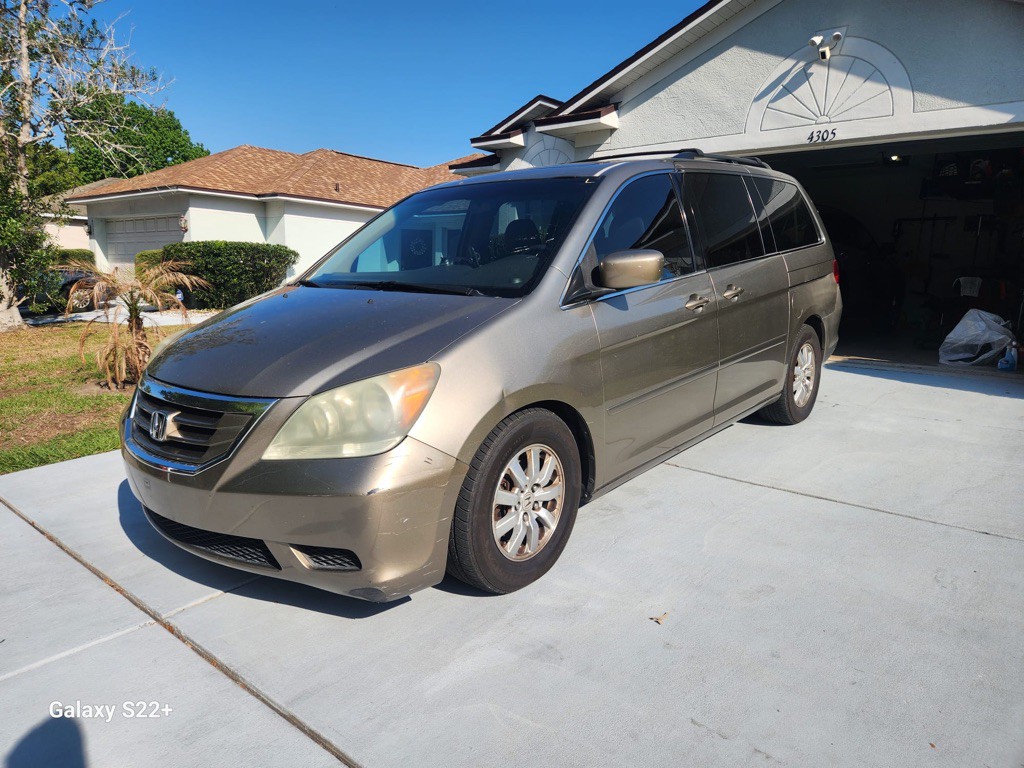 2010 Honda Odyssey Image 3