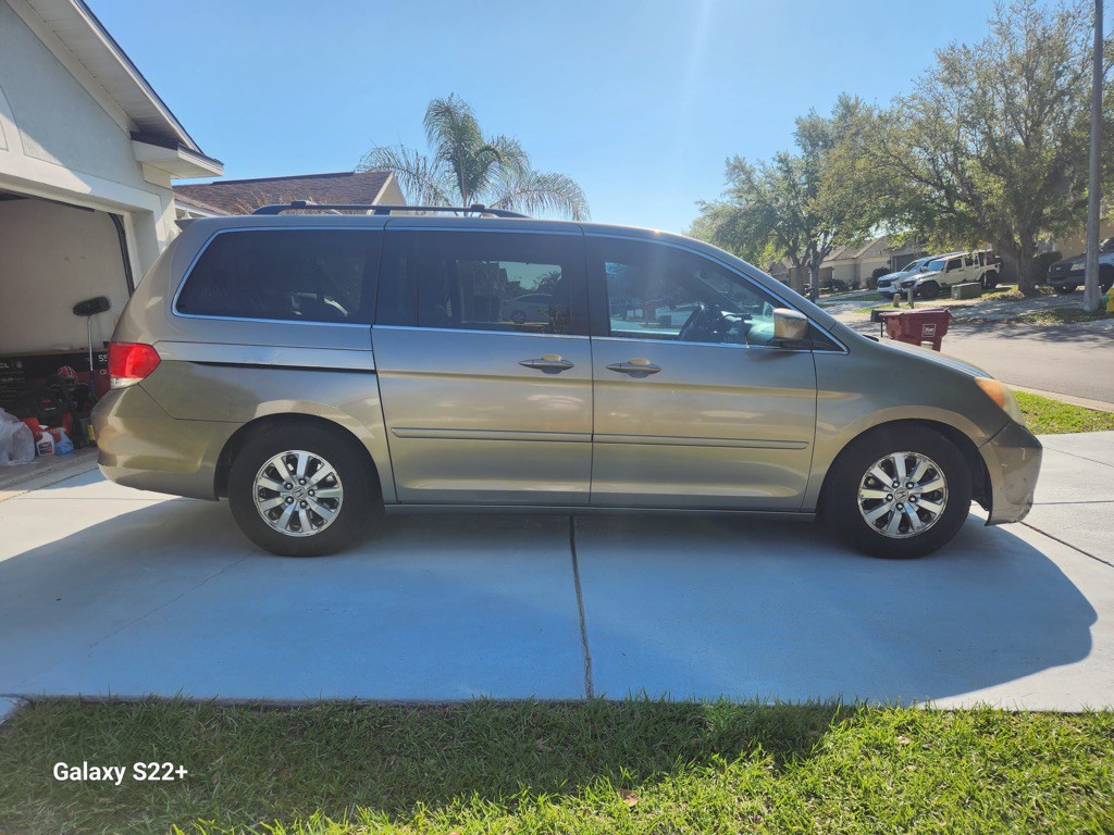 2010 Honda Odyssey Image 8