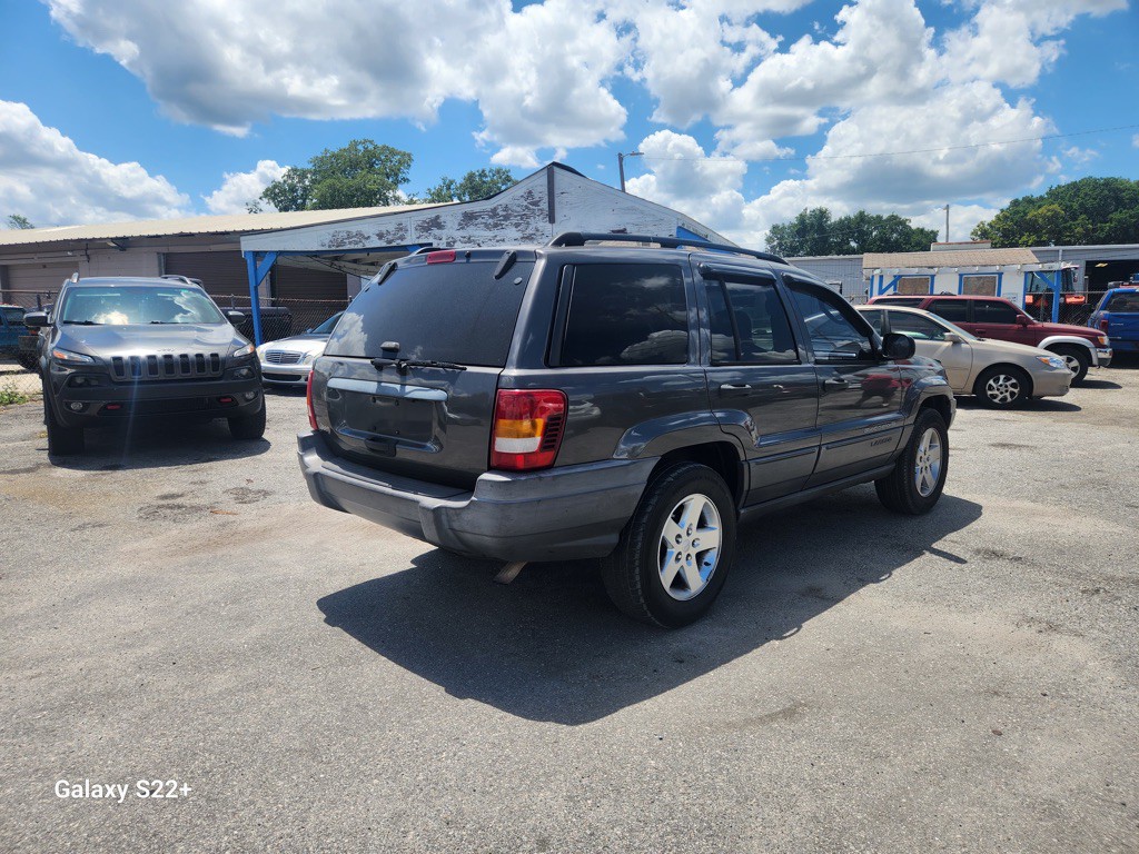 2003 Jeep Grand Cherokee Image 3