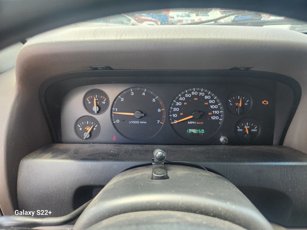 2003 Jeep Grand Cherokee Image 11