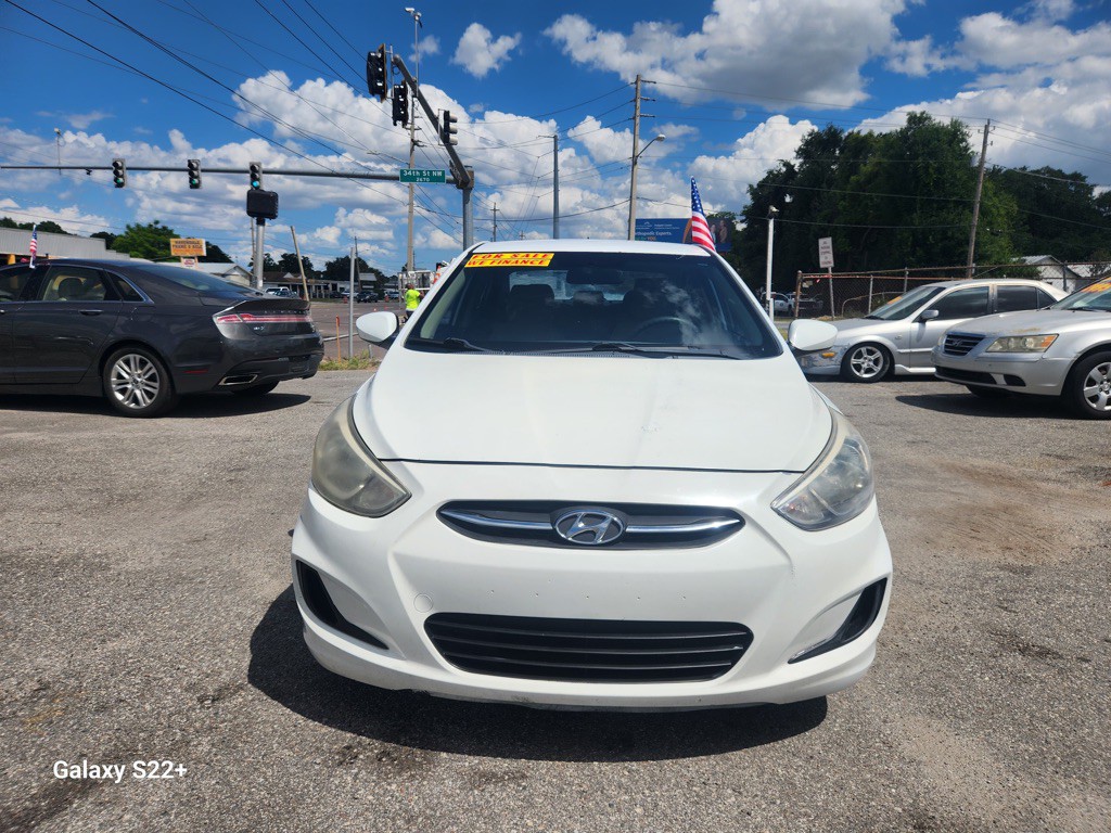 2017 Hyundai Accent Image 2