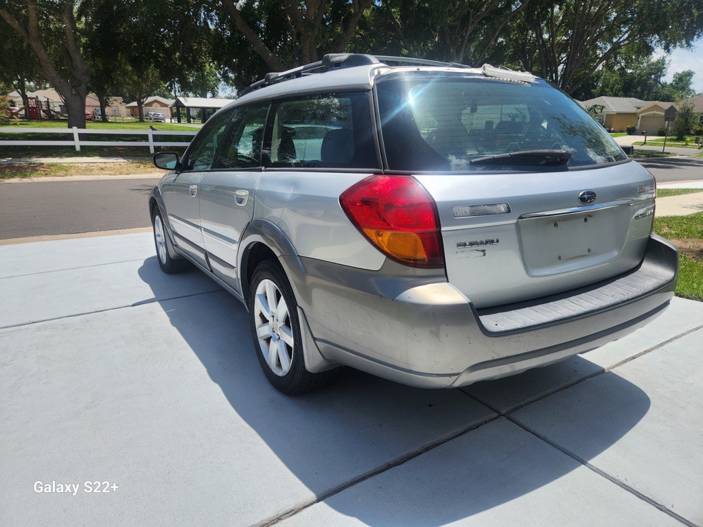 2007 Subaru Outback Image 8