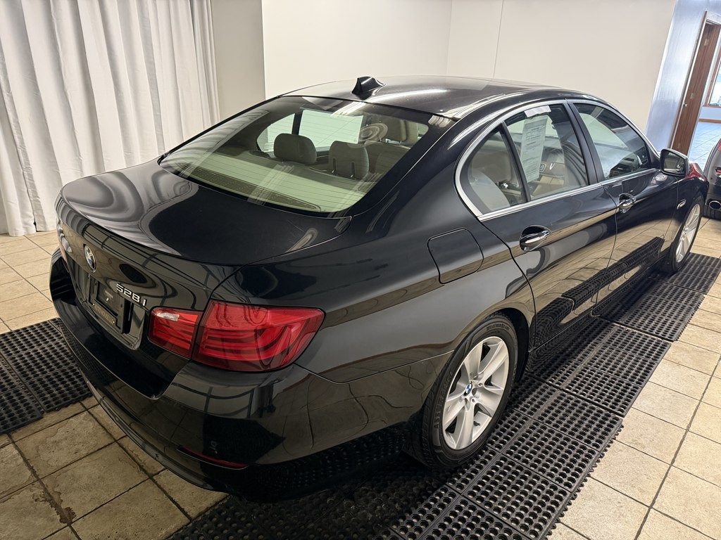 2012 BMW 5 Series Image 5