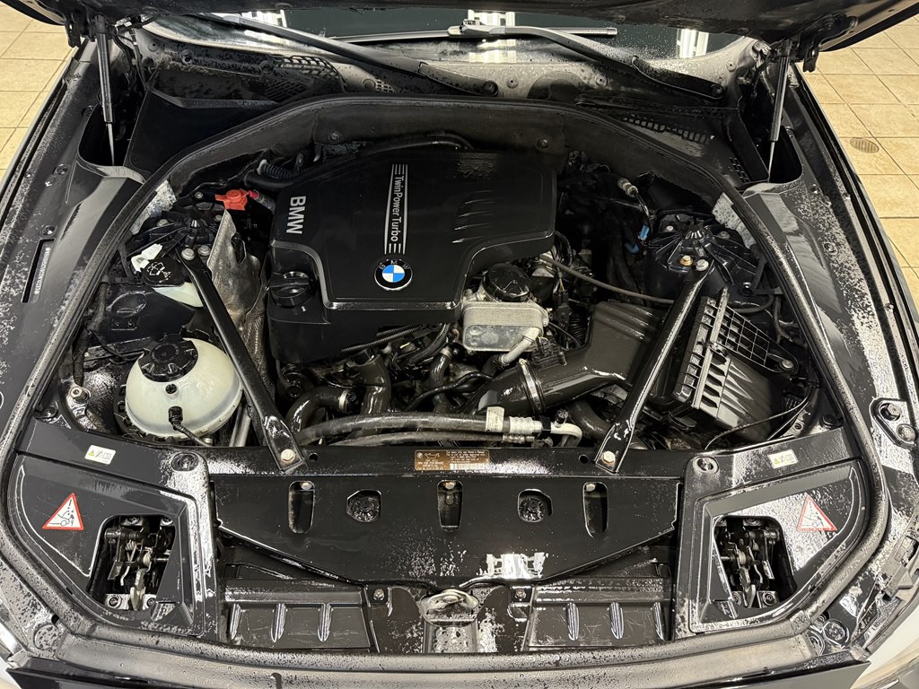 2012 BMW 5 Series Image 7