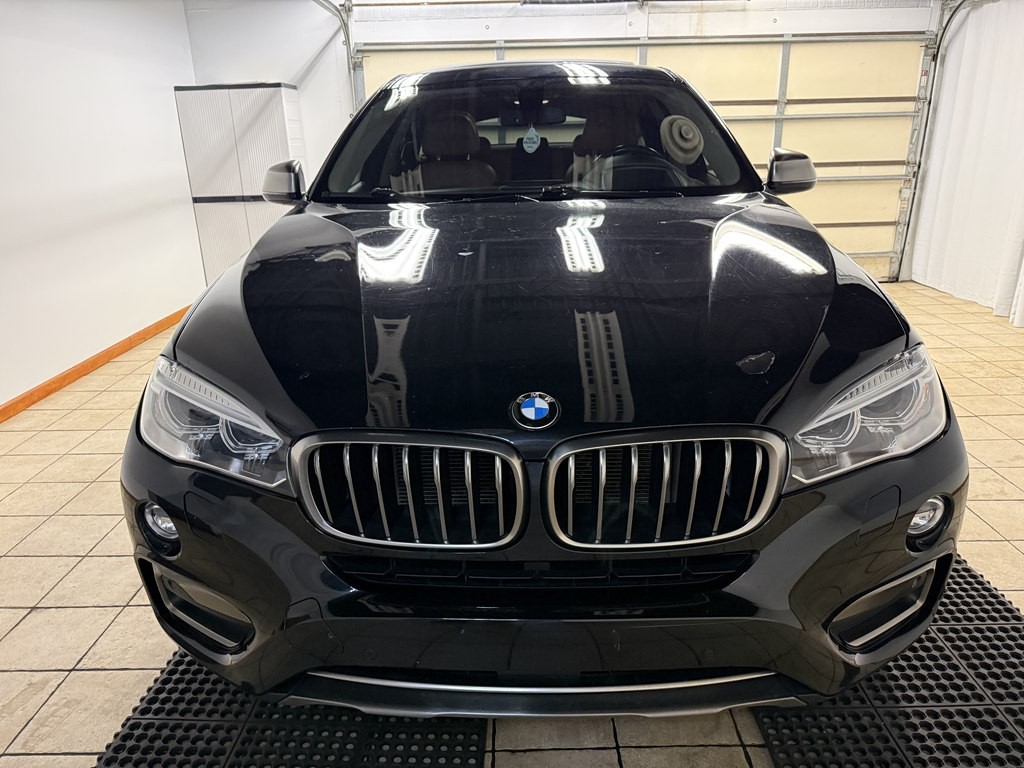 2016 BMW X6 Image 2