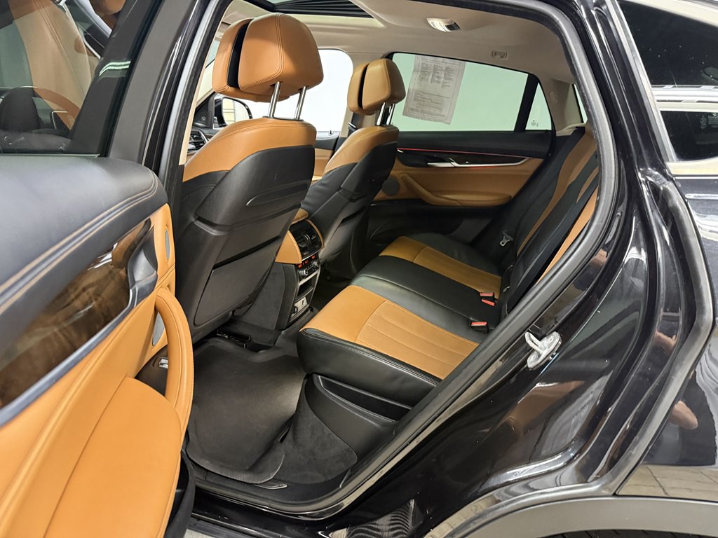 2016 BMW X6 Image 10