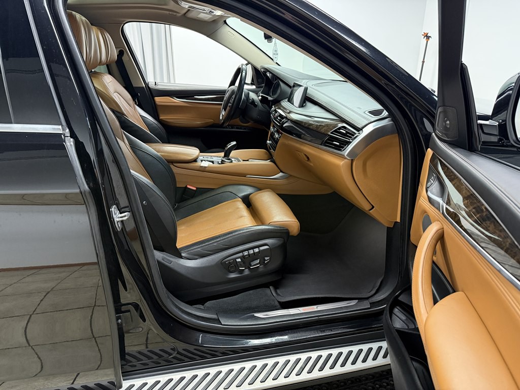 2016 BMW X6 Image 14