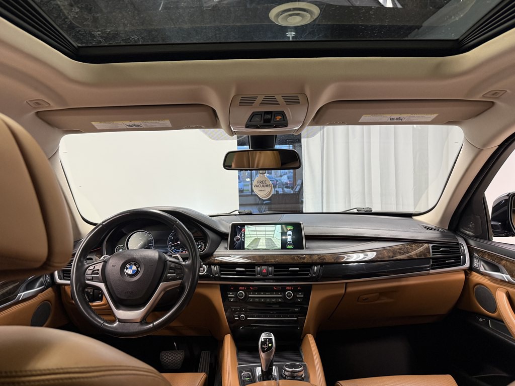 2016 BMW X6 Image 18