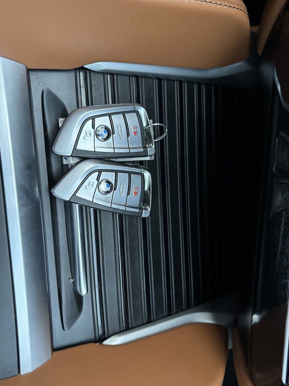 2016 BMW X6 Image 27