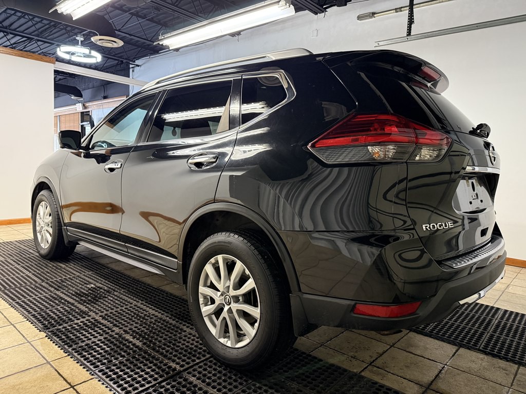 2017 Nissan Rogue Image 4