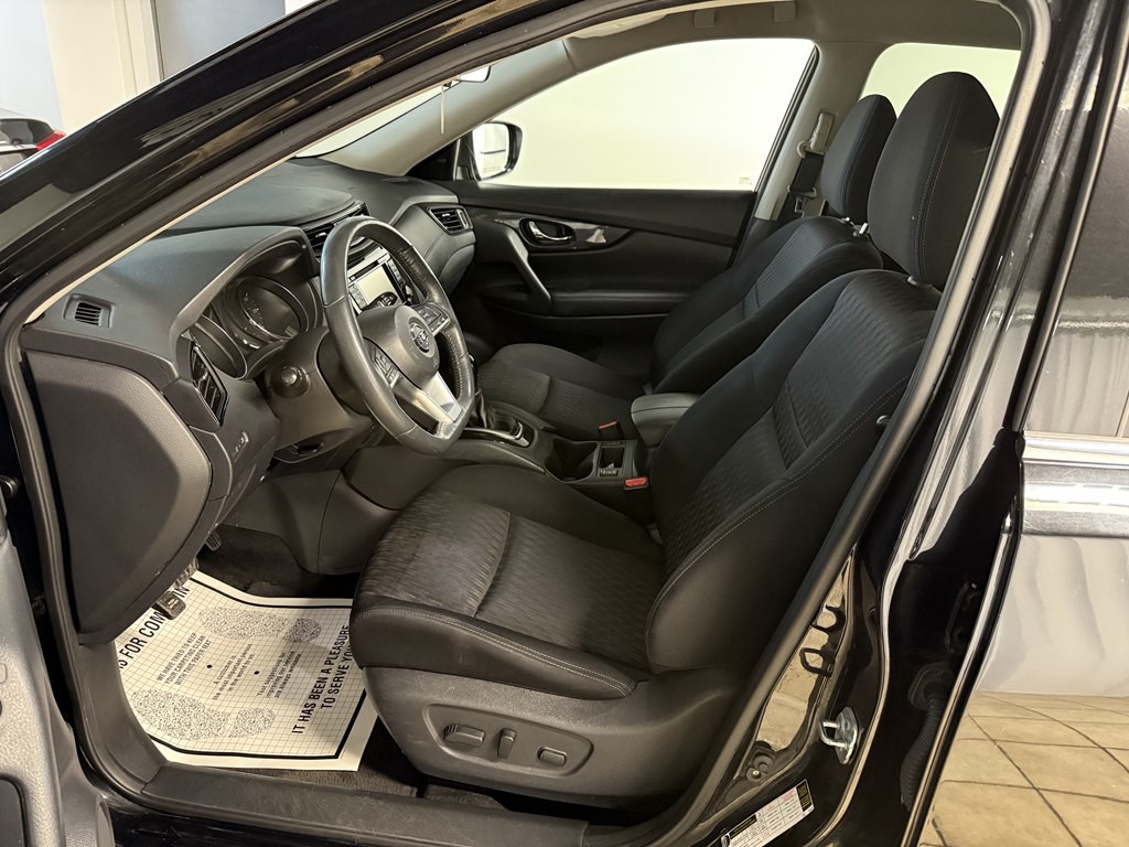 2017 Nissan Rogue Image 6