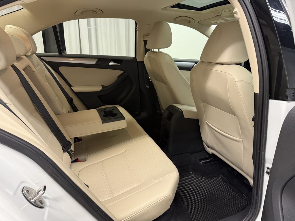 2017 Volkswagen Jetta Image 10