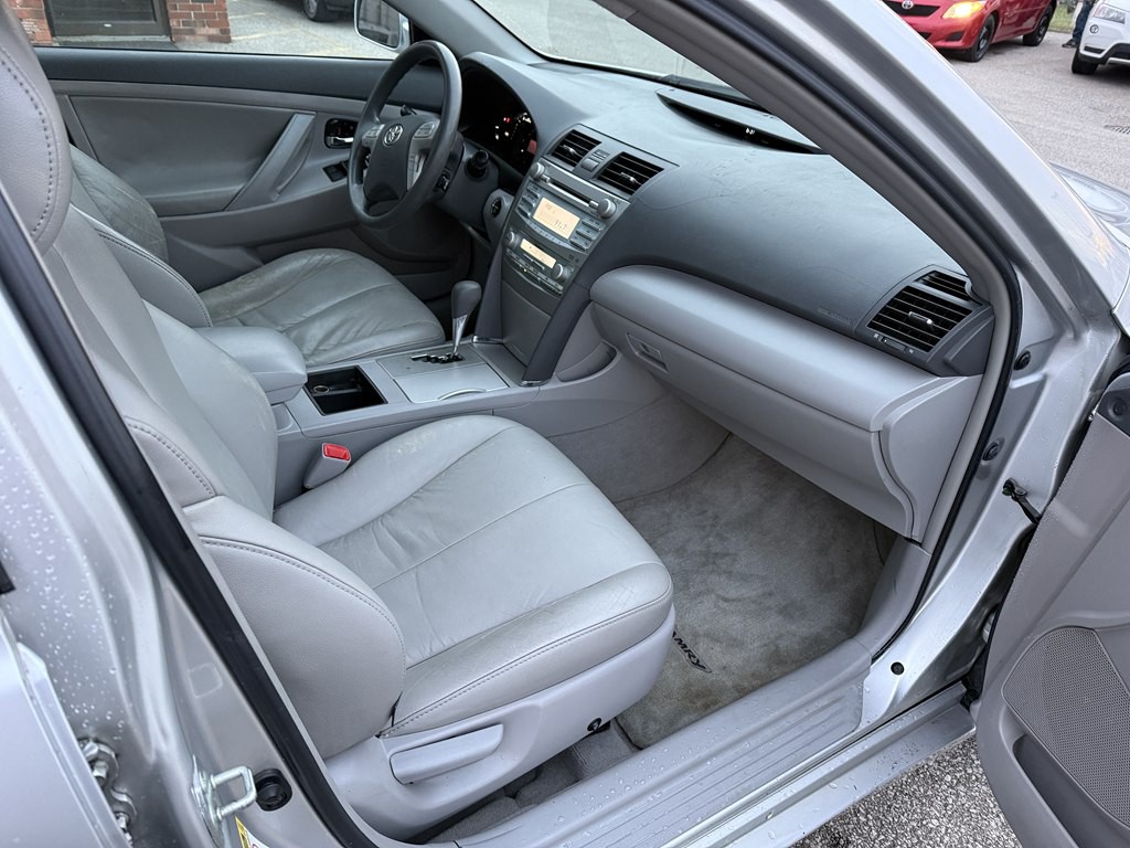 2009 Toyota Camry Image 9