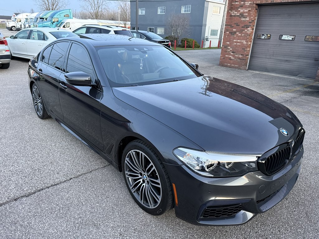 2020 BMW 5 Series Image 2