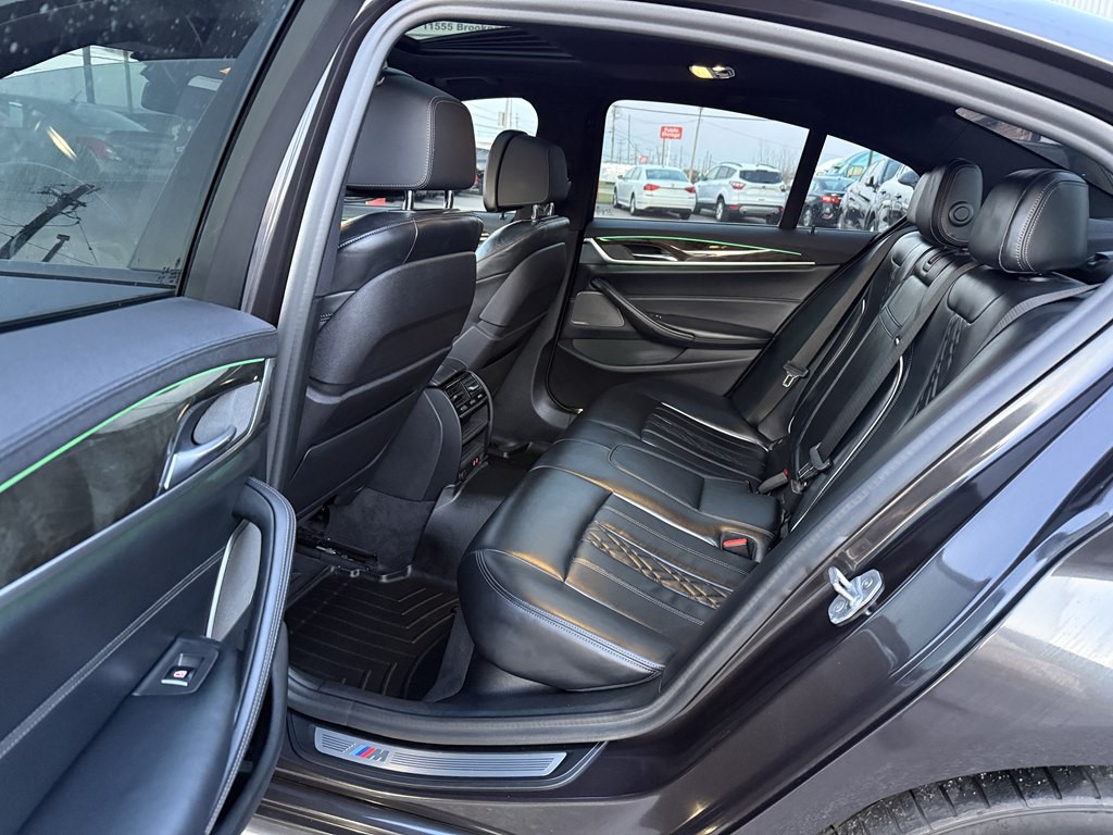 2020 BMW 5 Series Image 9