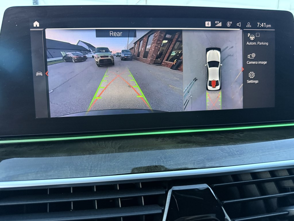 2020 BMW 5 Series Image 14