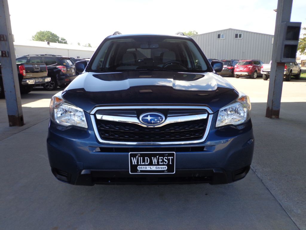2014 Subaru Forester Image 2