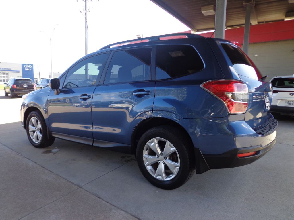 2014 Subaru Forester Image 6