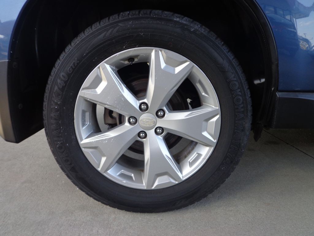 2014 Subaru Forester Image 10