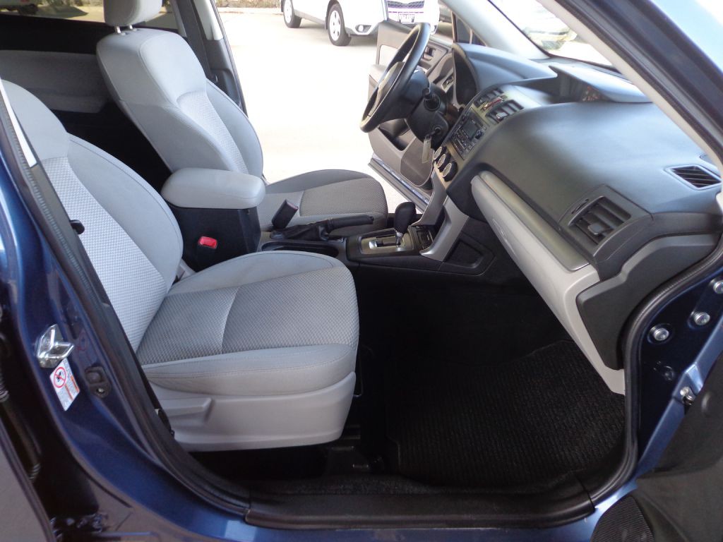 2014 Subaru Forester Image 16