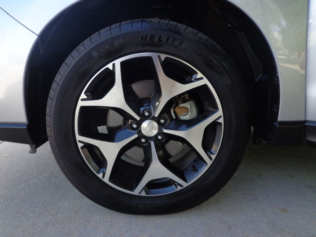 2014 Subaru Forester Image 8