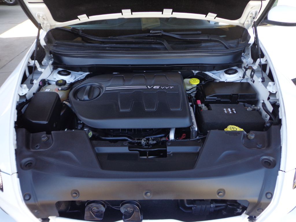 2015 Jeep Cherokee Image 12
