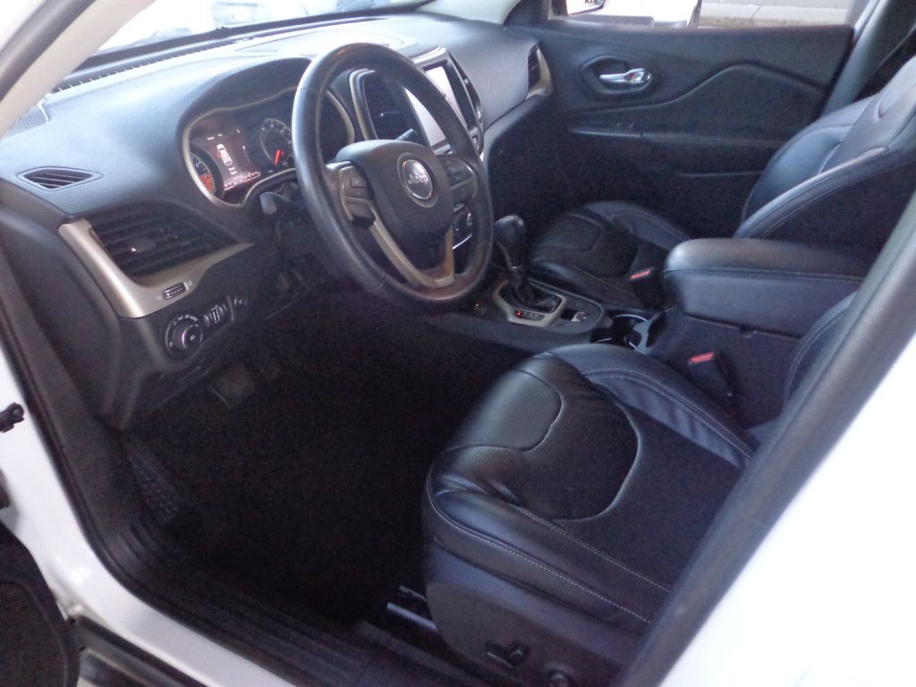 2015 Jeep Cherokee Image 15