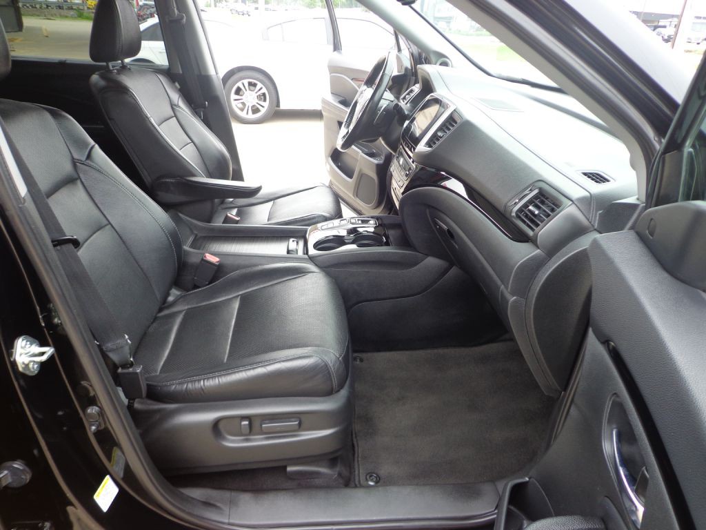 2016 Honda Pilot Image 16