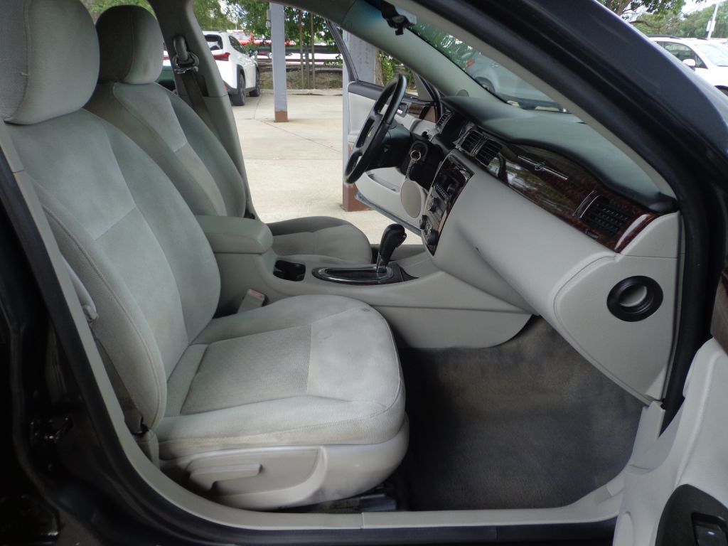 2014 Chevrolet Impala Image 16