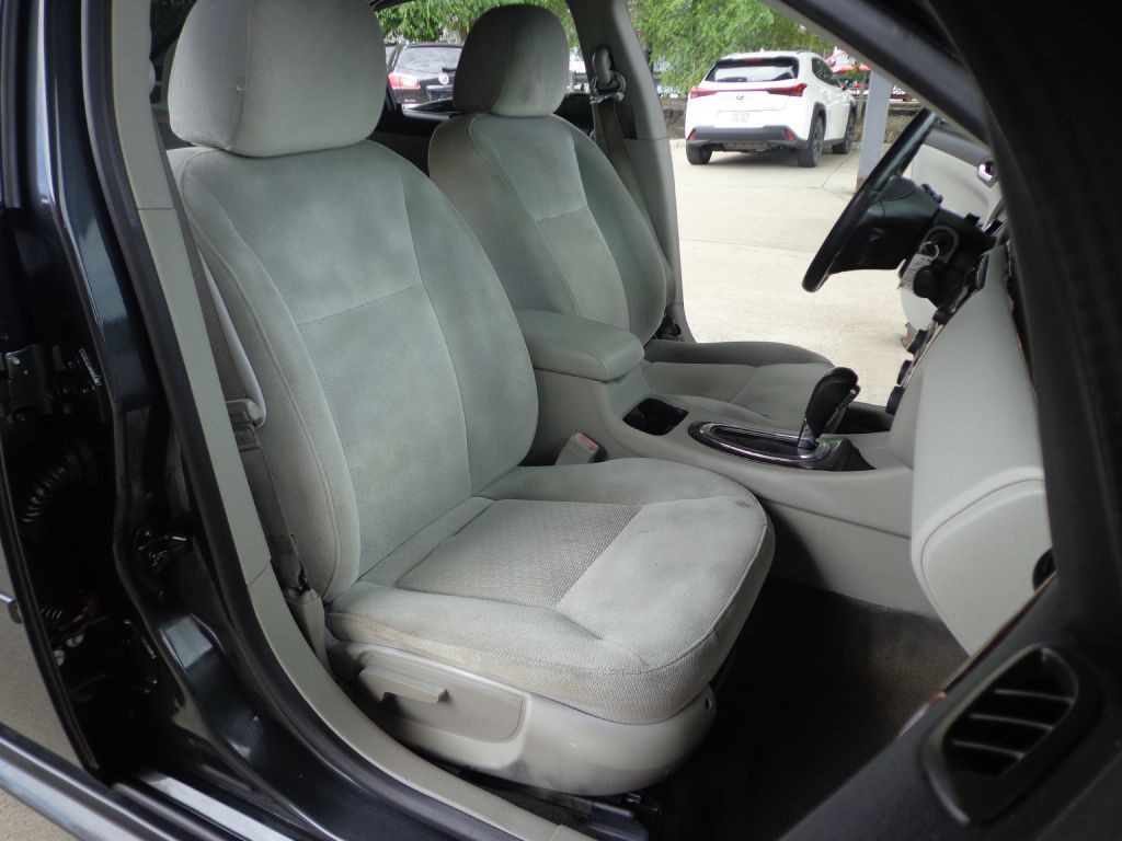 2014 Chevrolet Impala Image 17