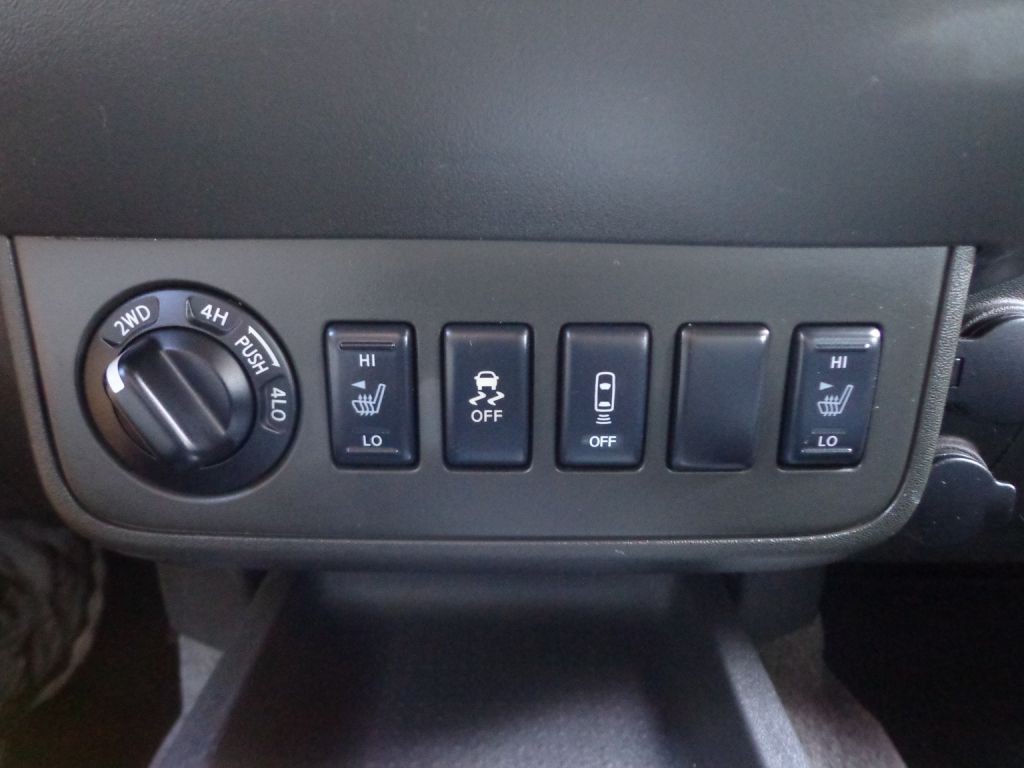 2014 Nissan Frontier Image 19