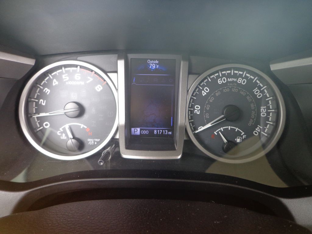2017 Toyota Tacoma Image 23