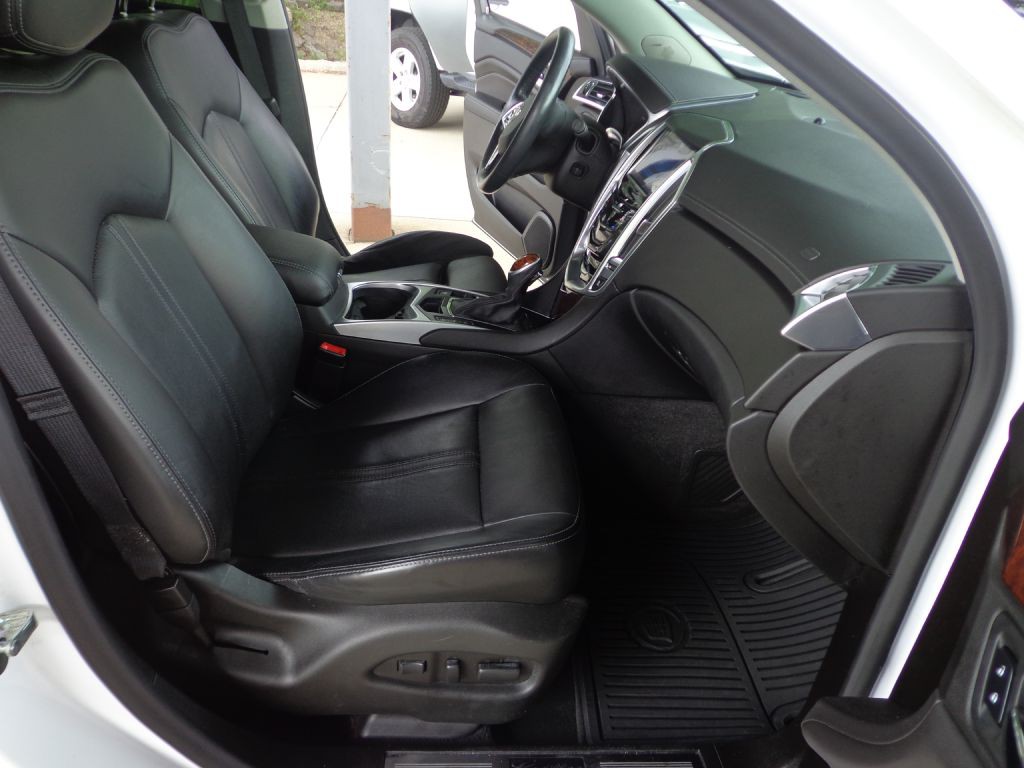 2015 Cadillac SRX Image 16