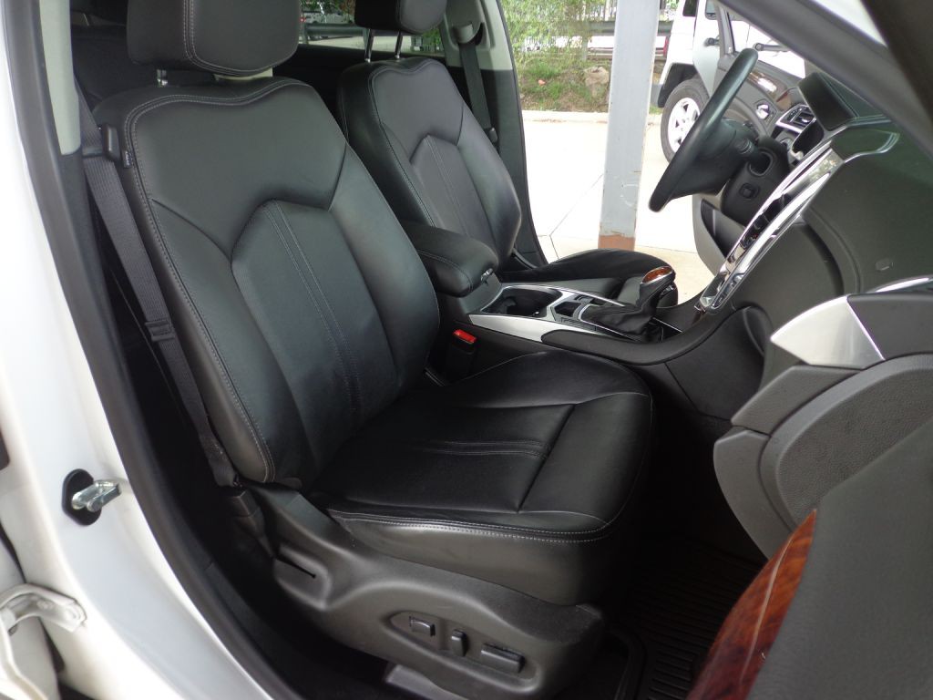 2015 Cadillac SRX Image 17