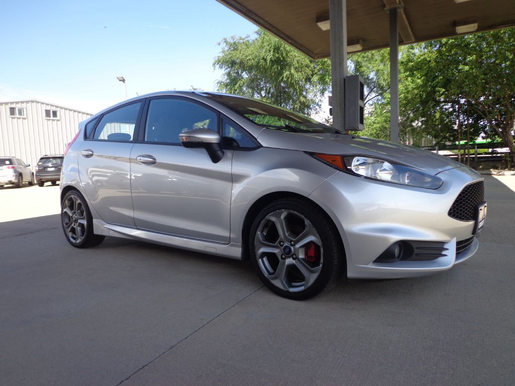 2015 Ford Fiesta Image 3