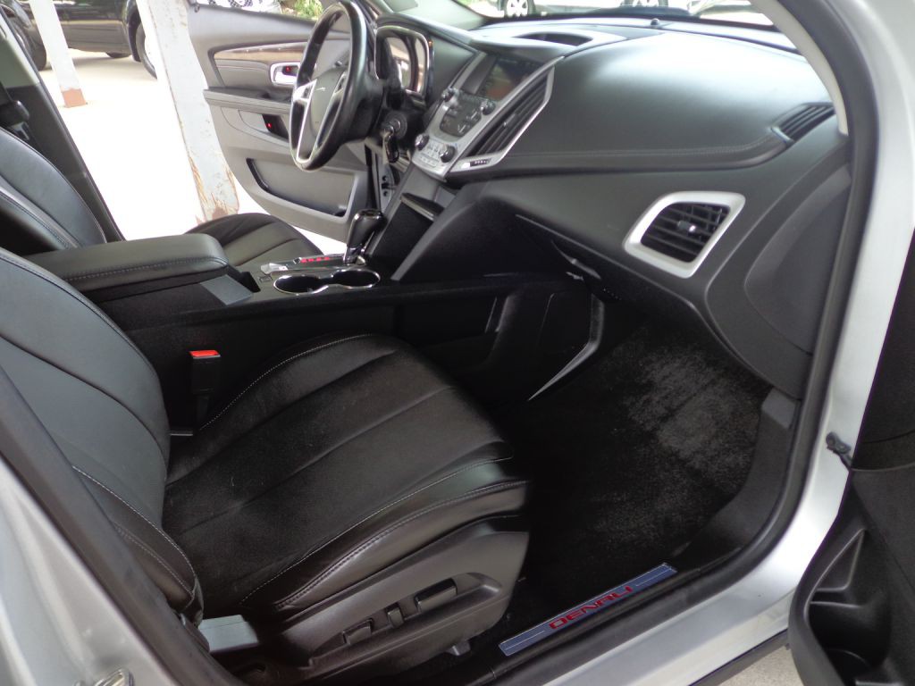 2016 GMC Terrain Image 18