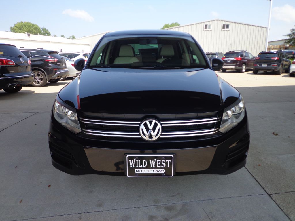 2014 Volkswagen Tiguan Image 2
