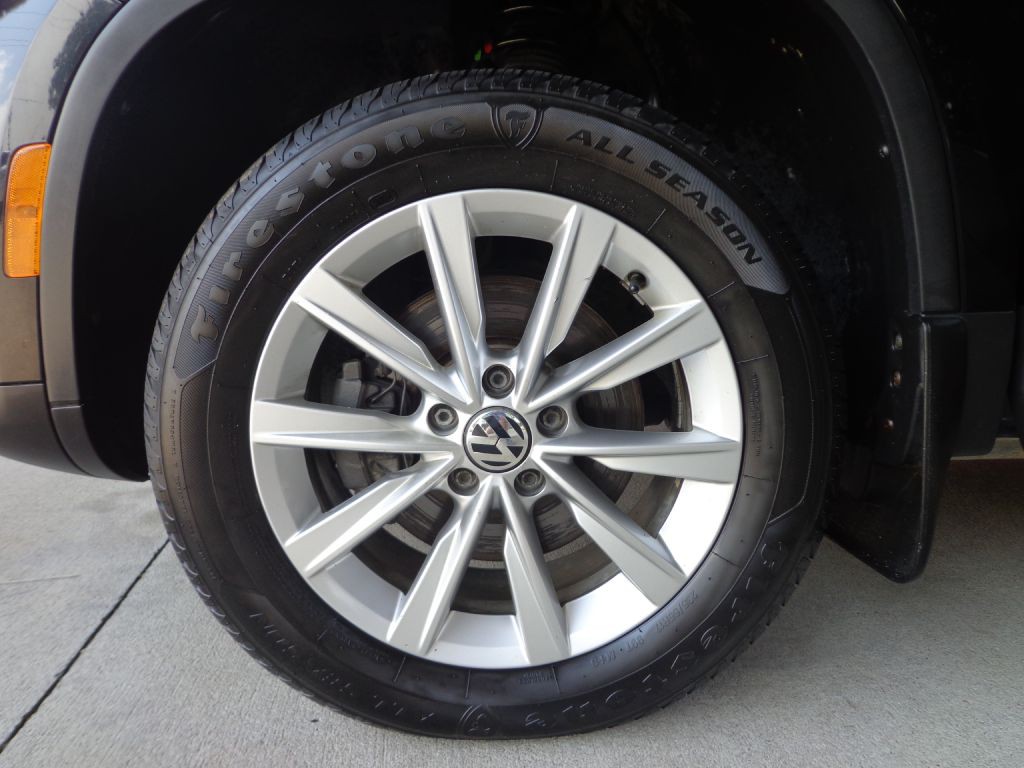 2014 Volkswagen Tiguan Image 8