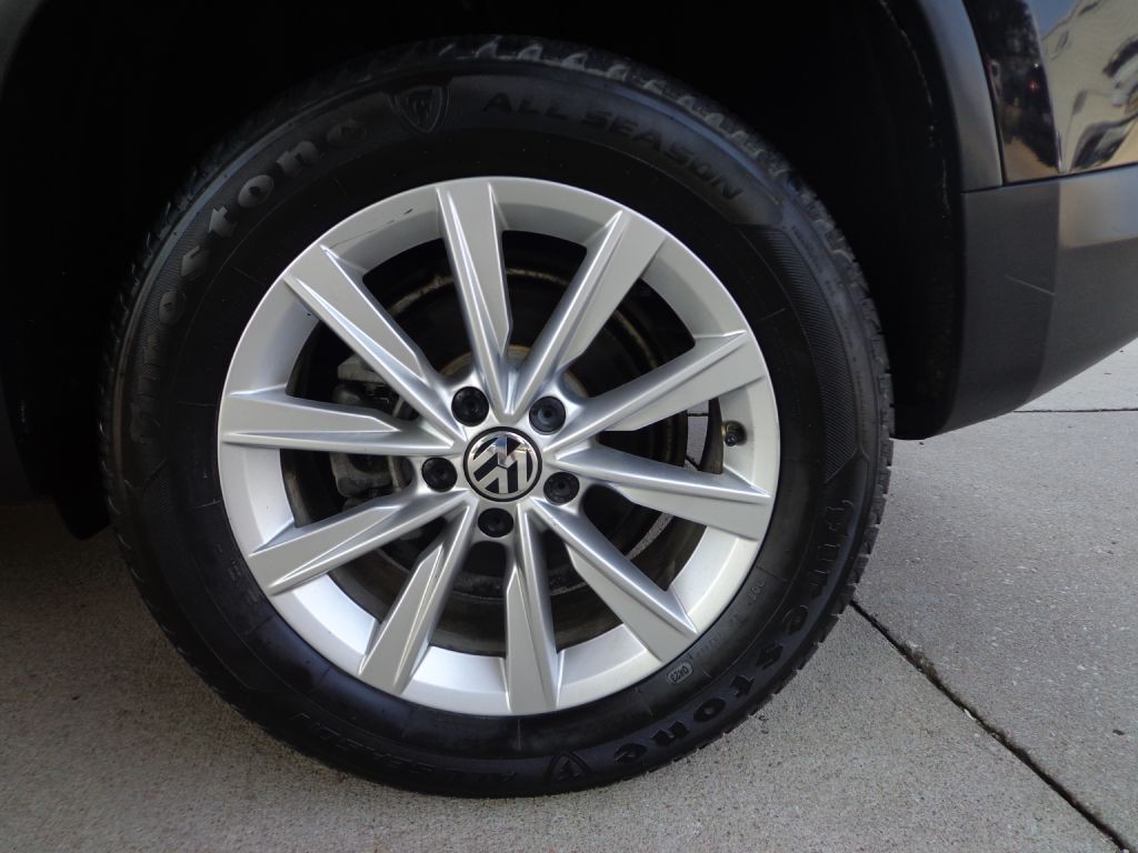 2014 Volkswagen Tiguan Image 11