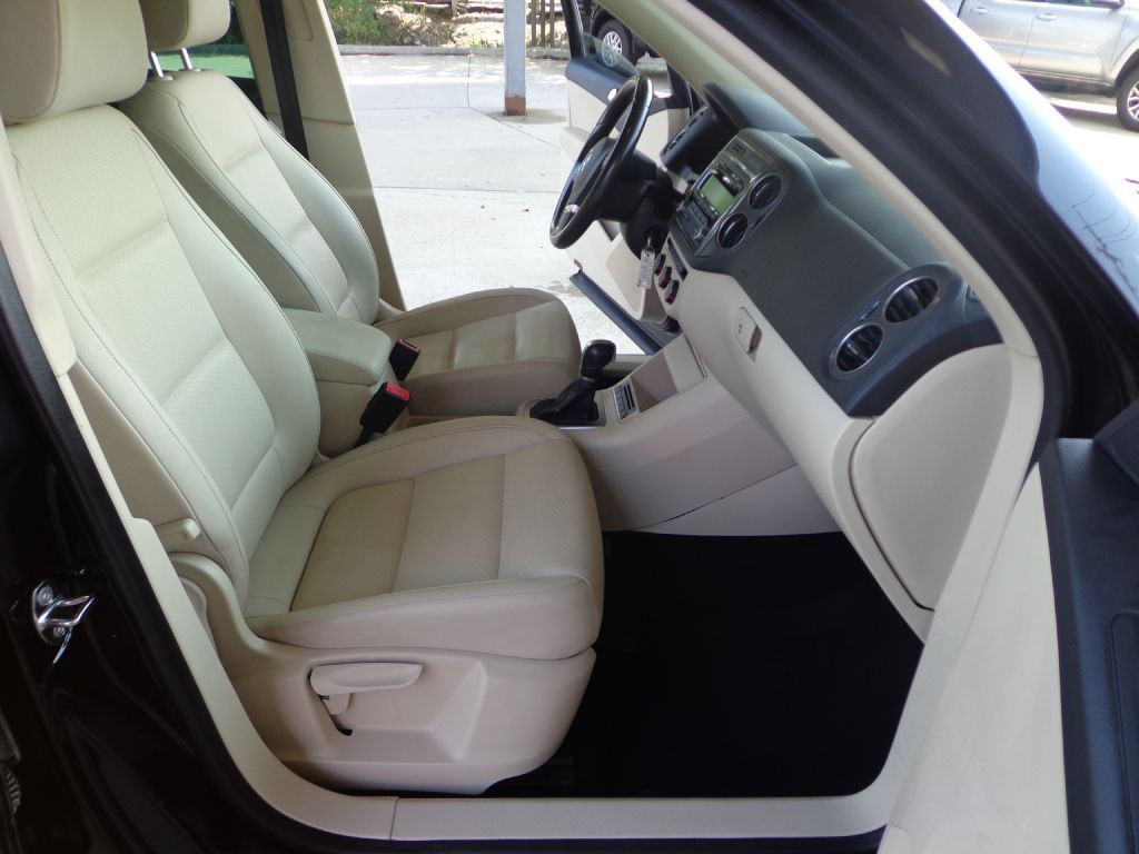 2014 Volkswagen Tiguan Image 16