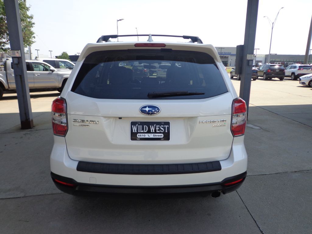 2016 Subaru Forester Image 5