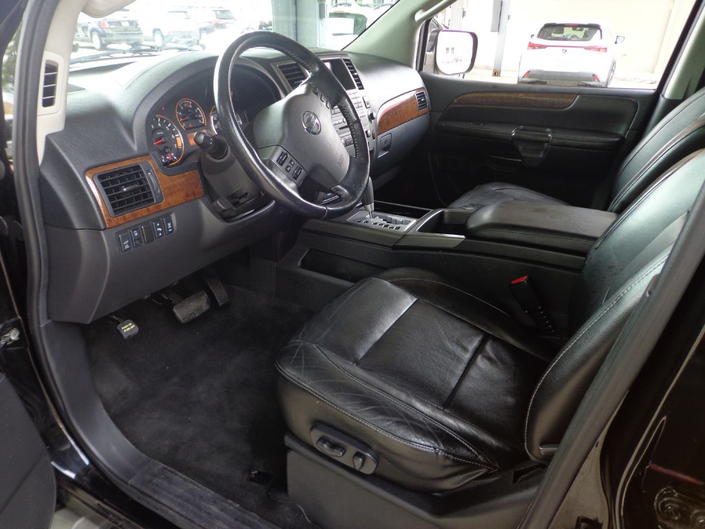 2012 Nissan Armada Image 15