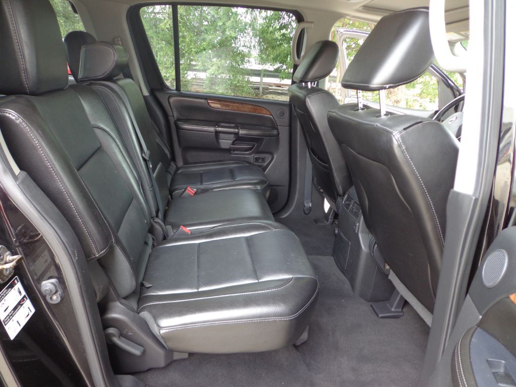 2012 Nissan Armada Image 19