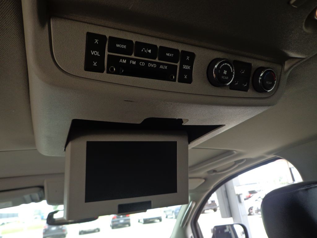 2012 Nissan Armada Image 21