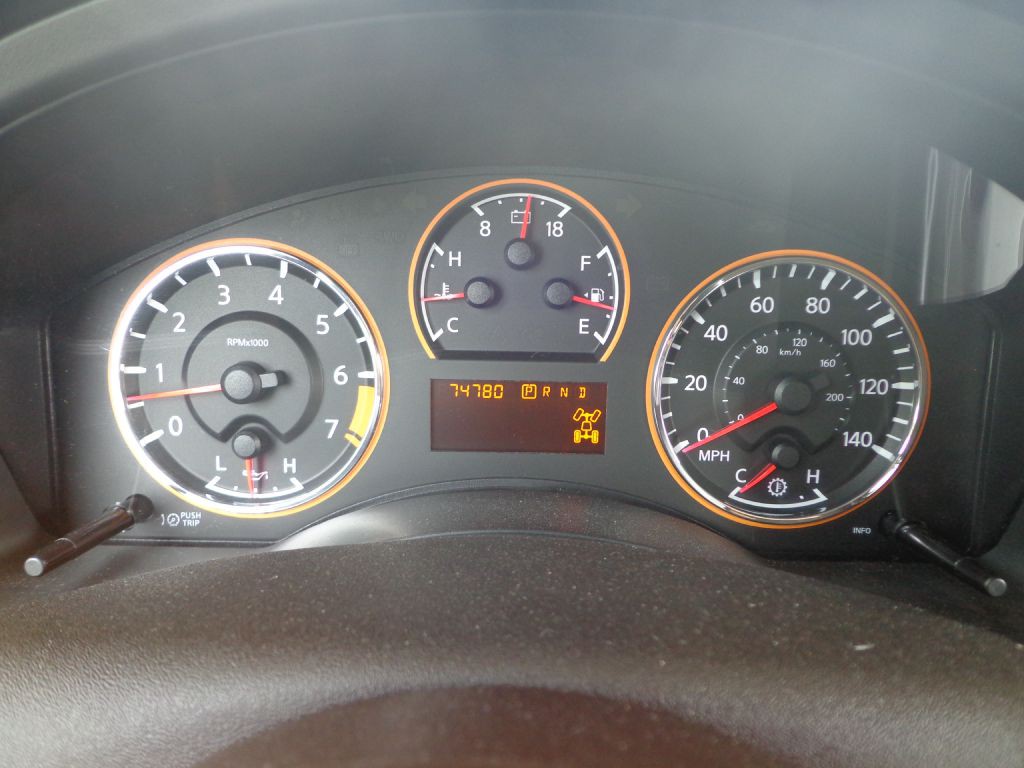 2012 Nissan Armada Image 29