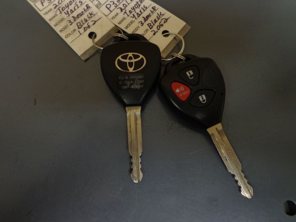 2012 Toyota Yaris Image 23