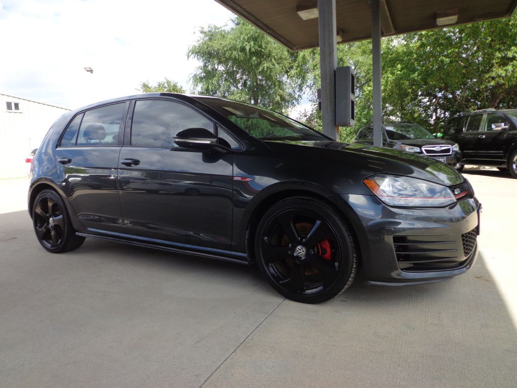2015 Volkswagen GTI Image 3